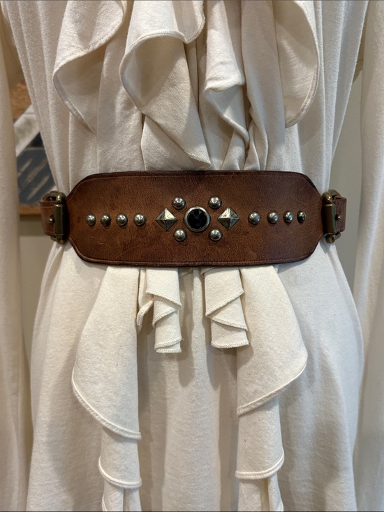 Vintage Ralph Lauren Women’s Wide Leather Studded Belt size Medium